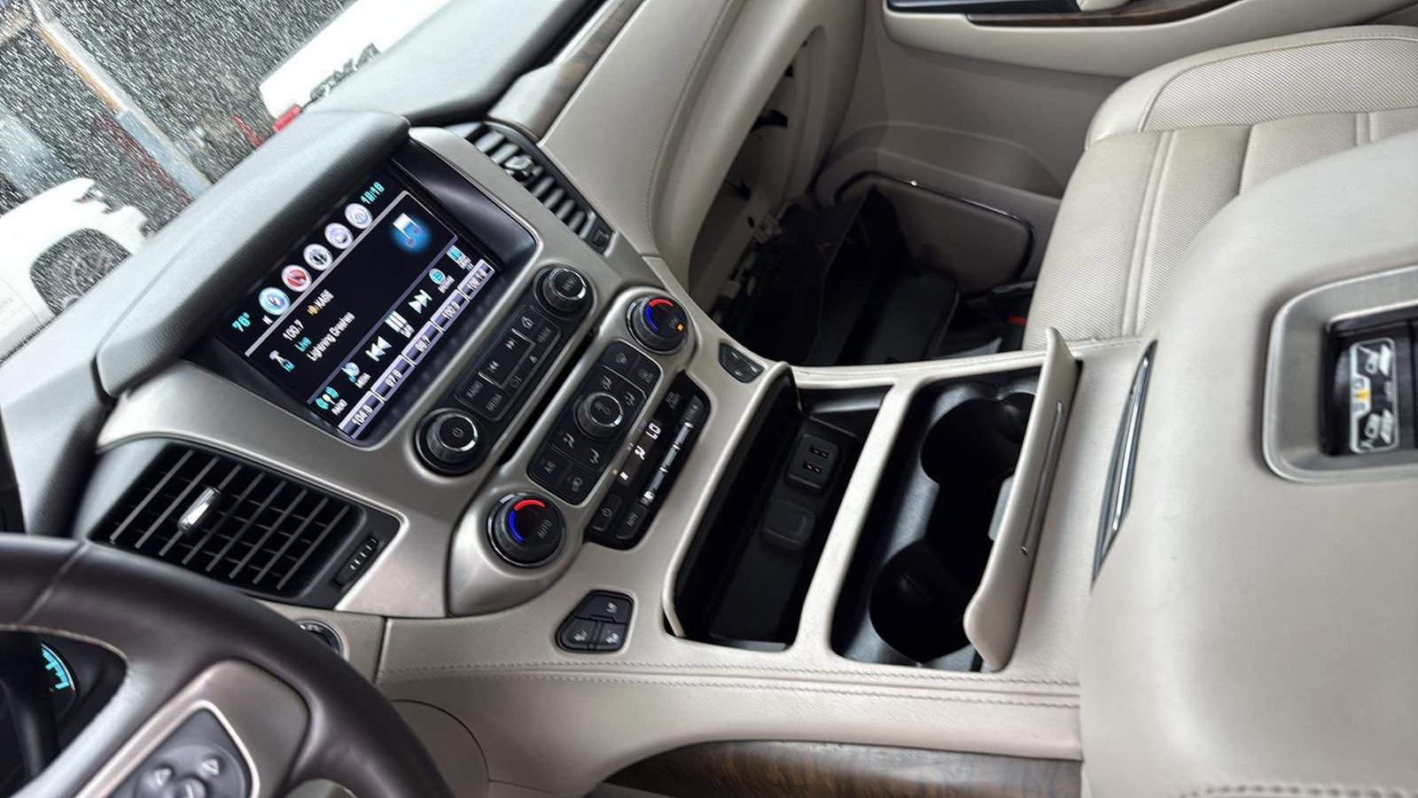 Used 2018 GMC Yukon Denali w/ Denali Ultimate Package image 19