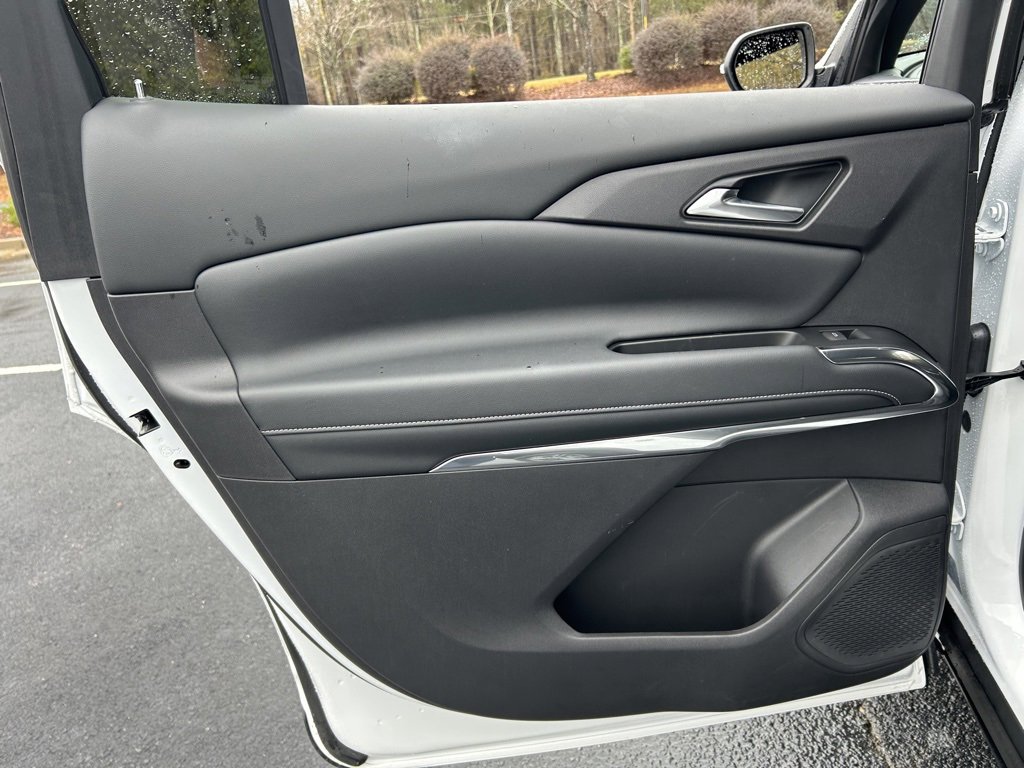 Used 2024 Chevrolet Traverse LT image 58