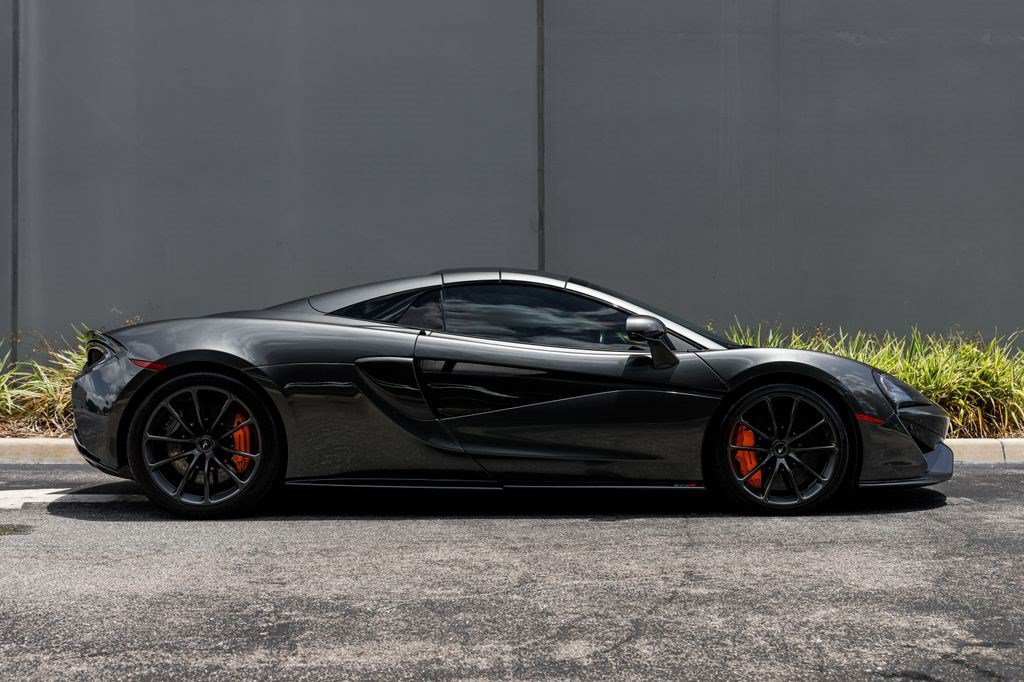 Used 2019 McLaren 570S Spider RWD image 6
