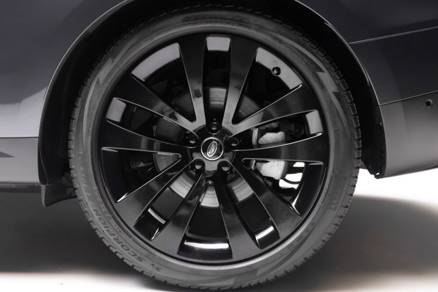 Used 2023 Land Rover Range Rover Sport SE AWD/4WD image 28