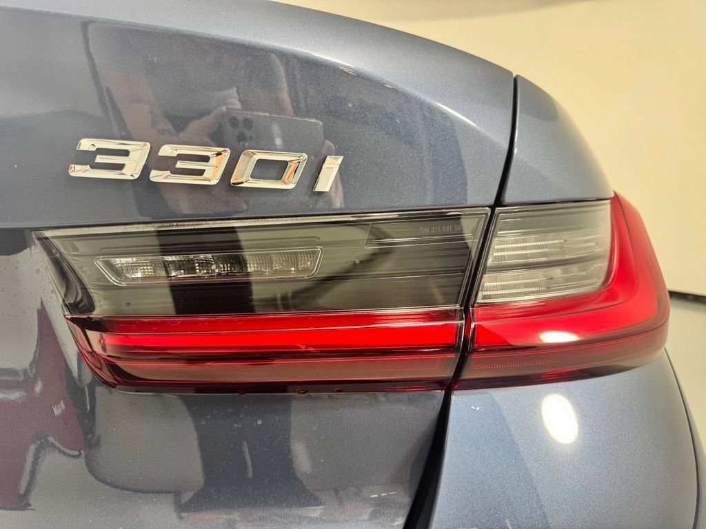 New 2026 BMW 330i xDrive Sedan w/ Premium Package AWD/4WD image 8