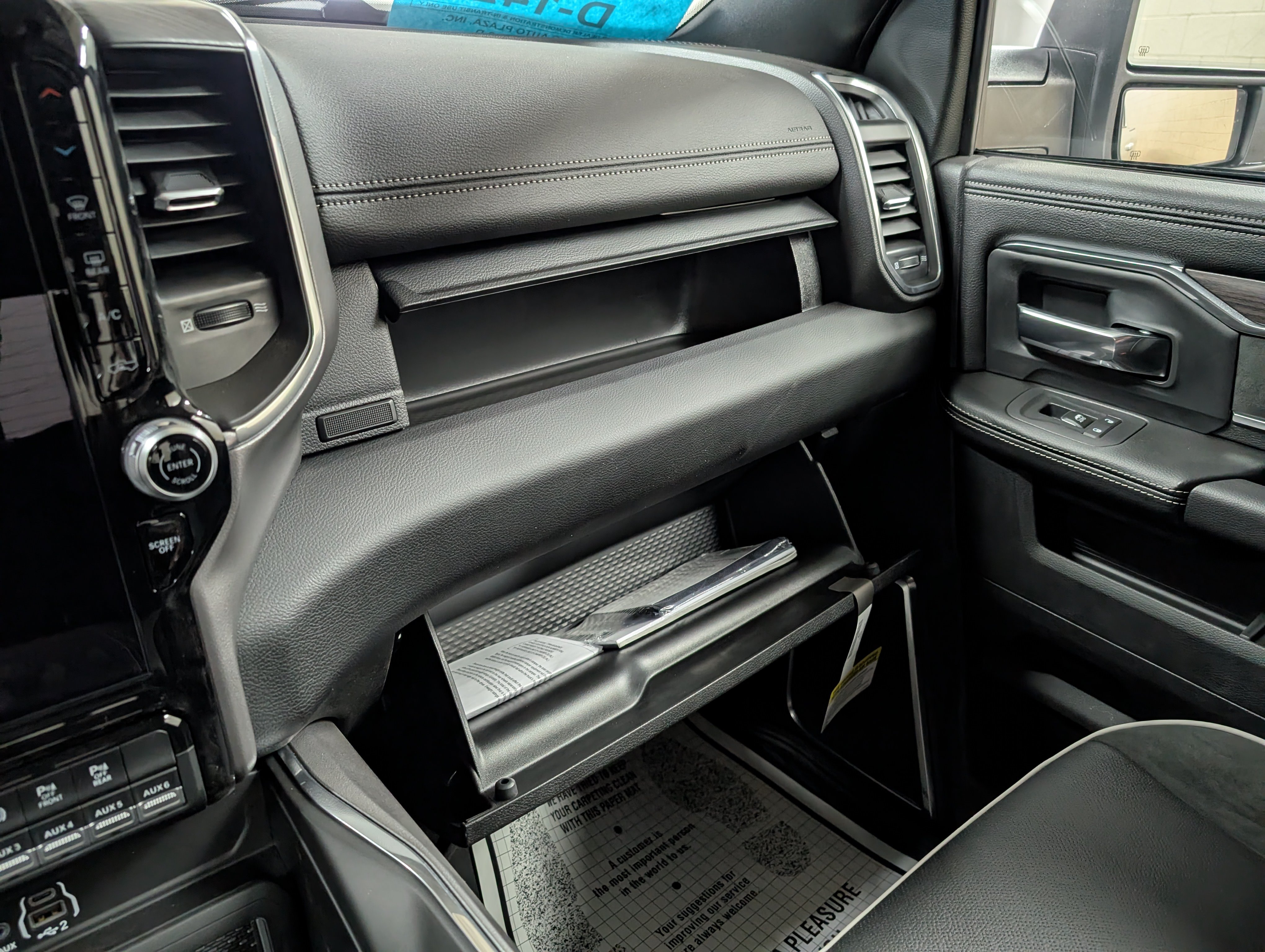 New 2026 RAM 3500 Laramie AWD/4WD image 9