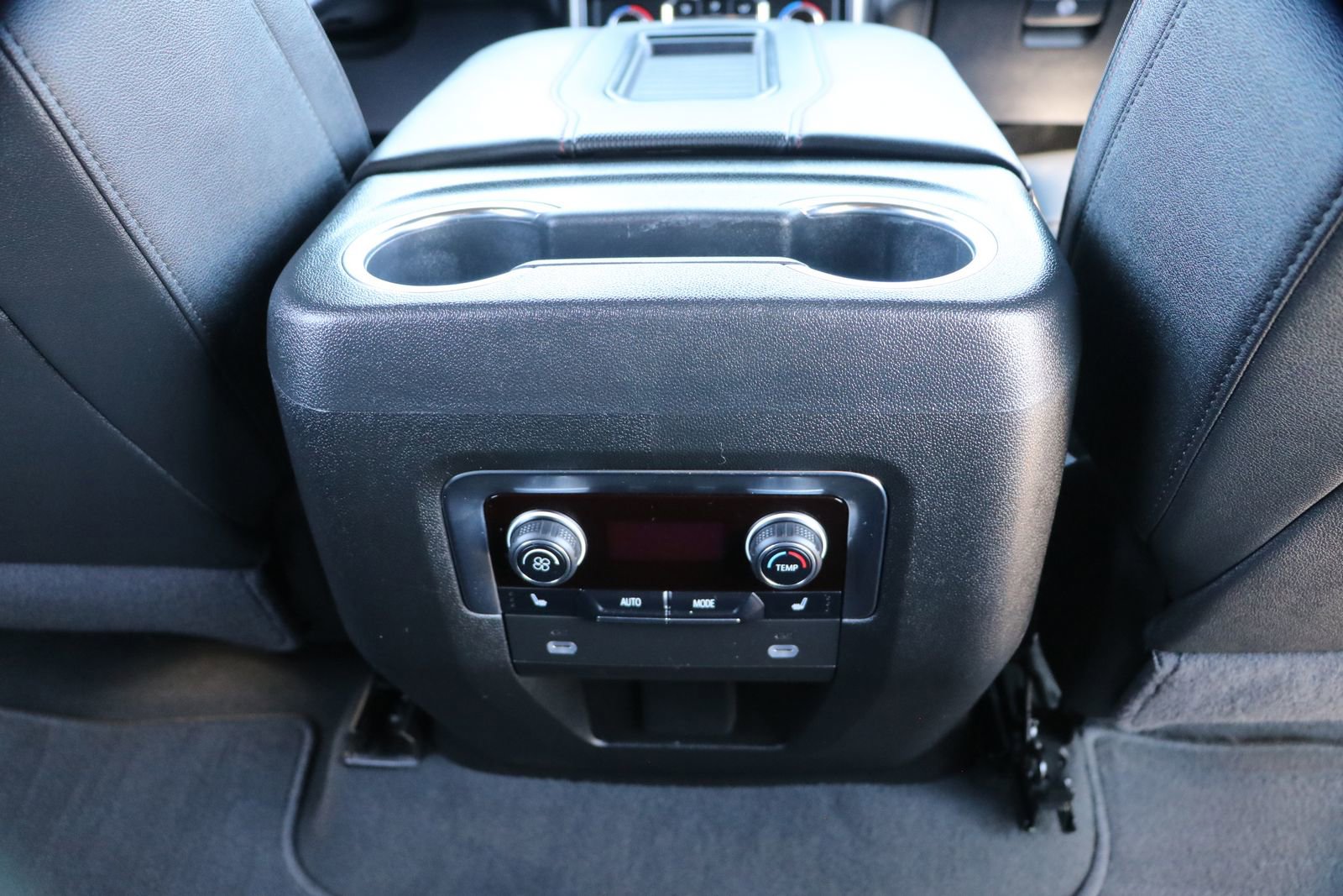 Used 2024 Chevrolet Tahoe RST w/ Luxury Package image 35