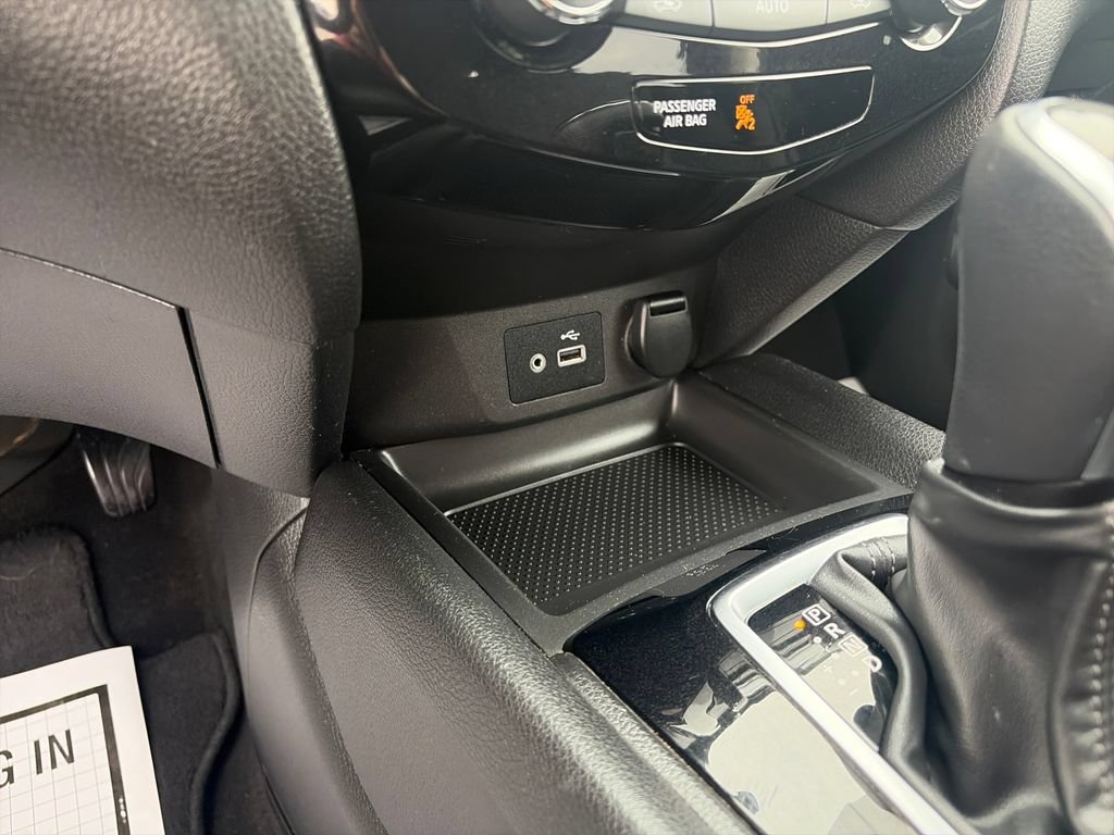 Used 2018 Nissan Rogue SV AWD/4WD image 32