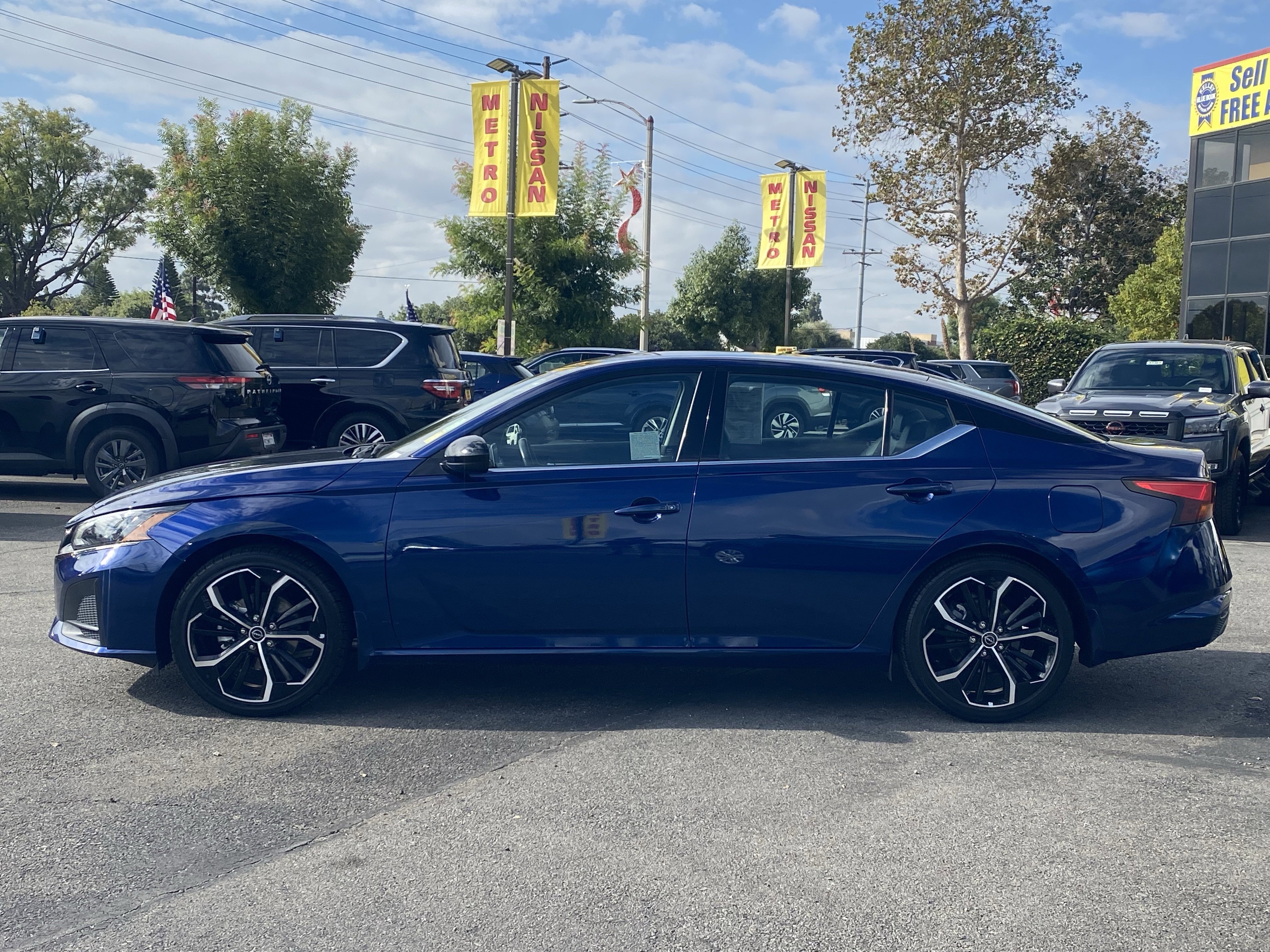 Used 2024 Nissan Altima 2.5 SR image 6