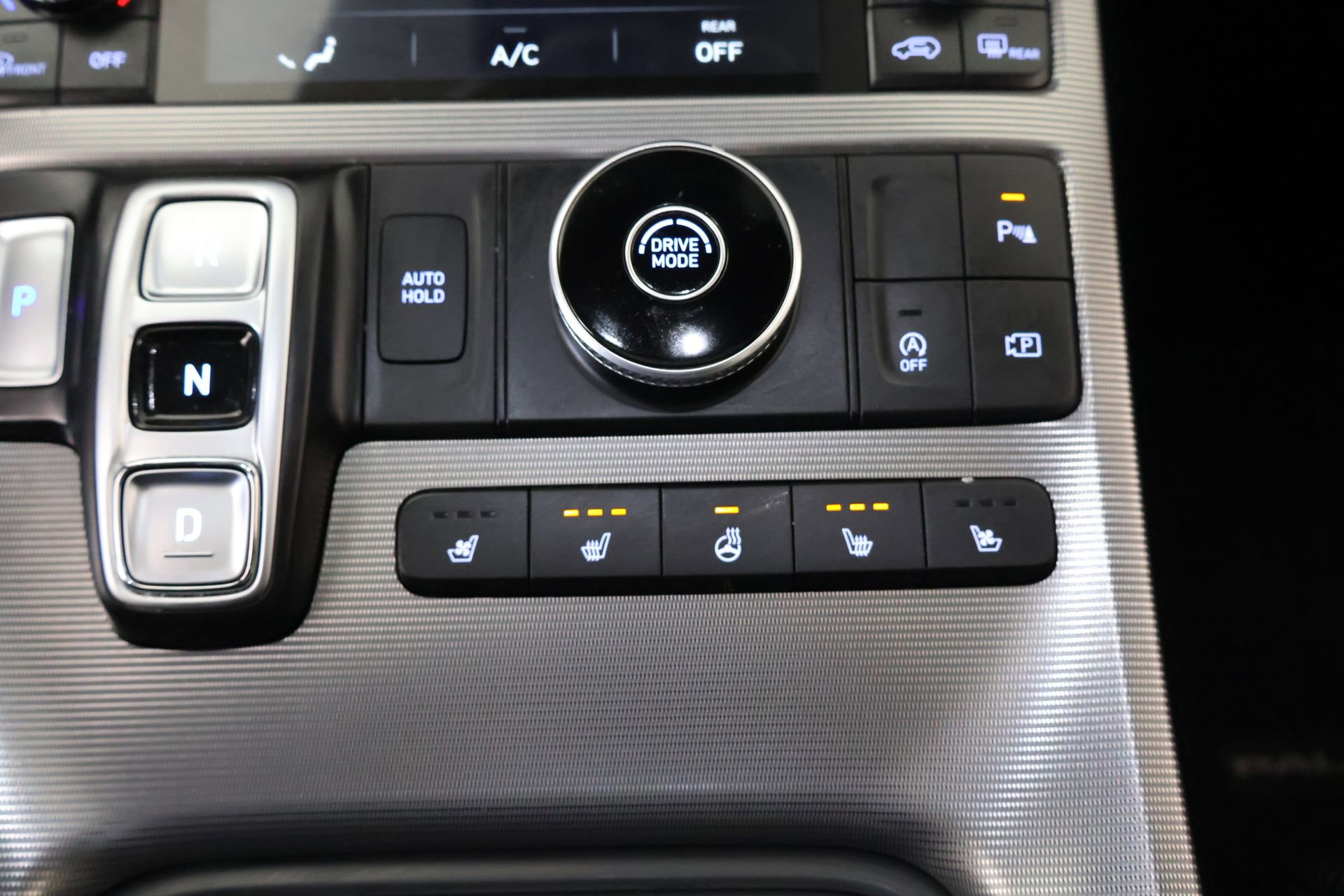 Used 2024 Hyundai Palisade Calligraphy image 9