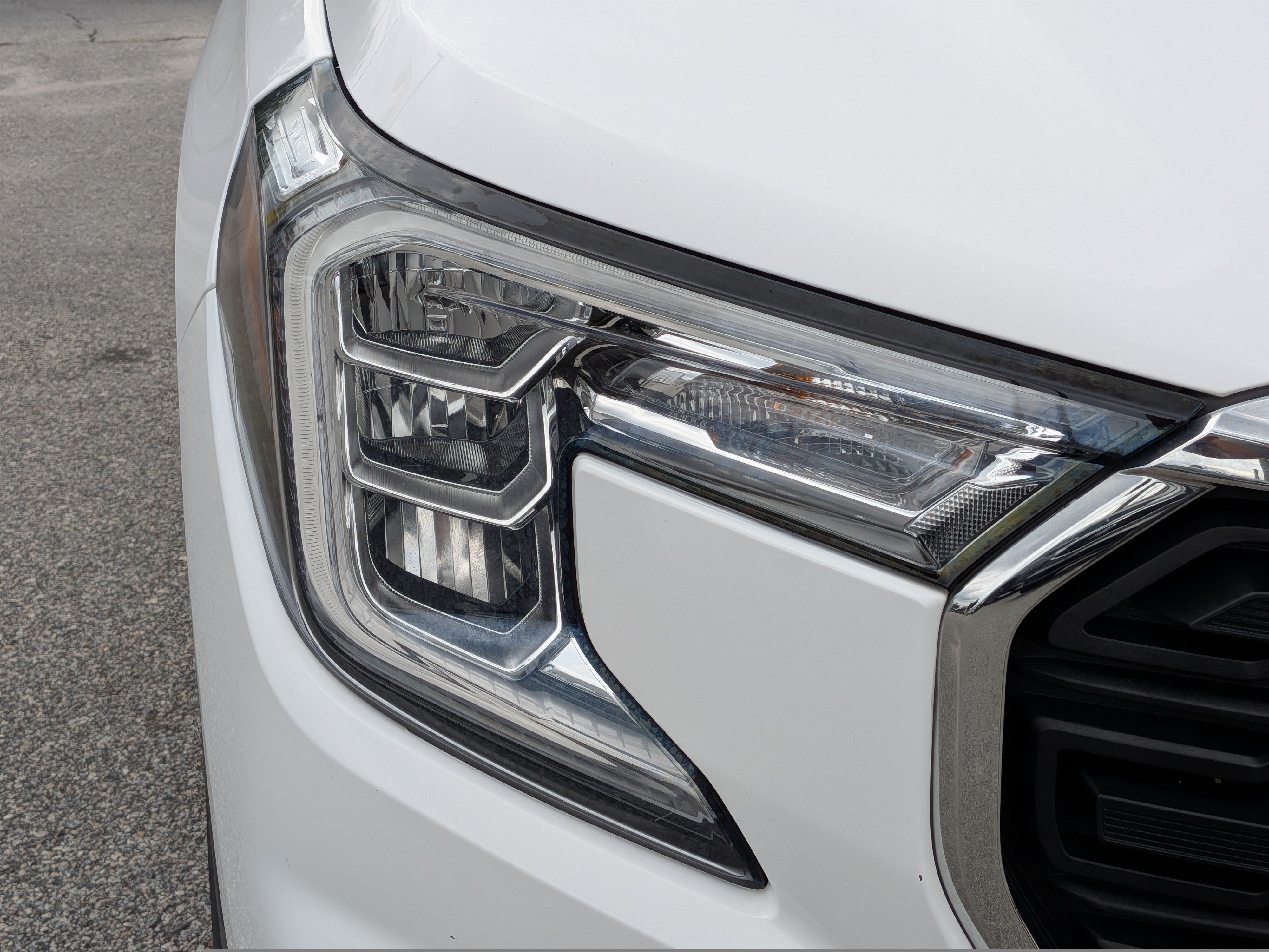 Certified 2022 GMC Terrain SLE w/ Driver Convenience Package FWD image 10