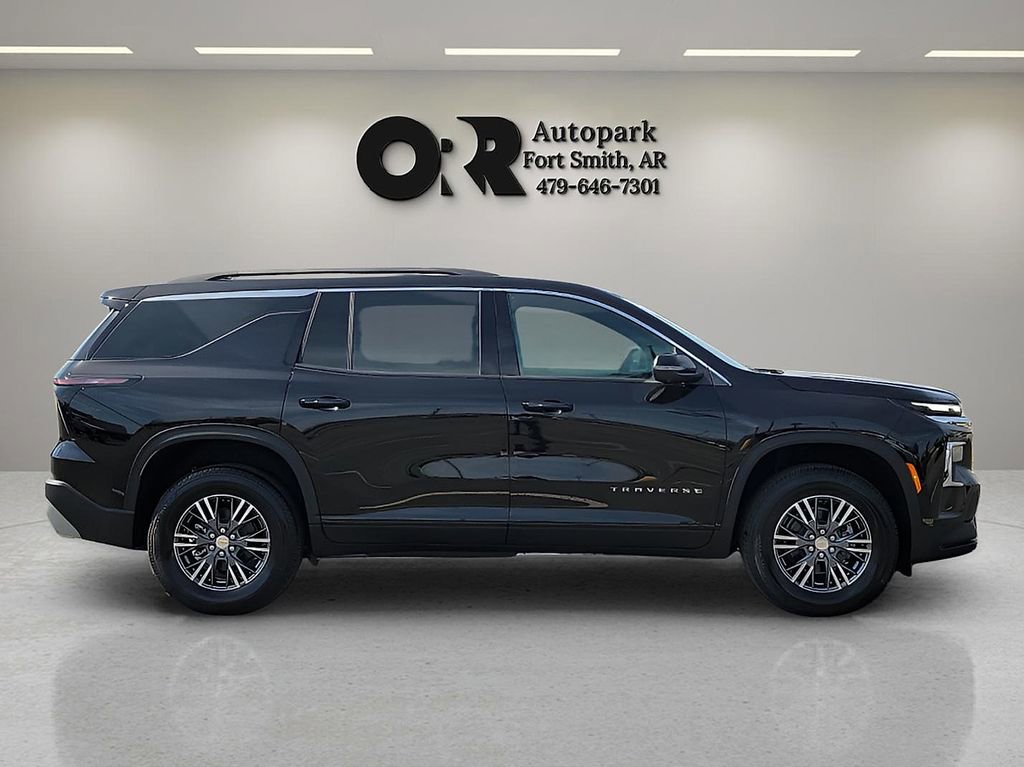 New 2026 Chevrolet Traverse LT w/ Driver Confidence Package FWD image 6