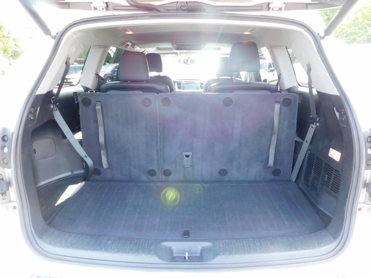 Used 2014 Toyota Highlander Limited image 5