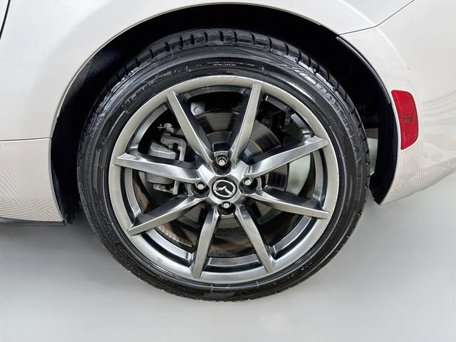 Used 2023 MAZDA MX-5 Miata Grand Touring RWD image 25