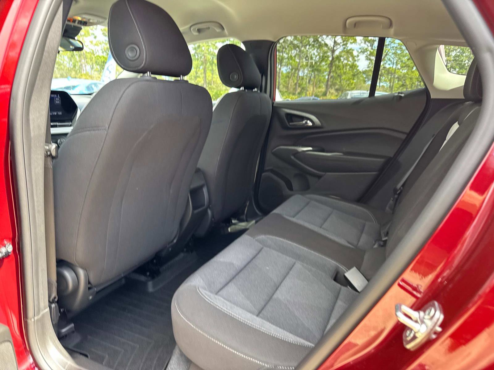 Used 2024 Chevrolet Trax LS w/ LS Convenience Package image 15