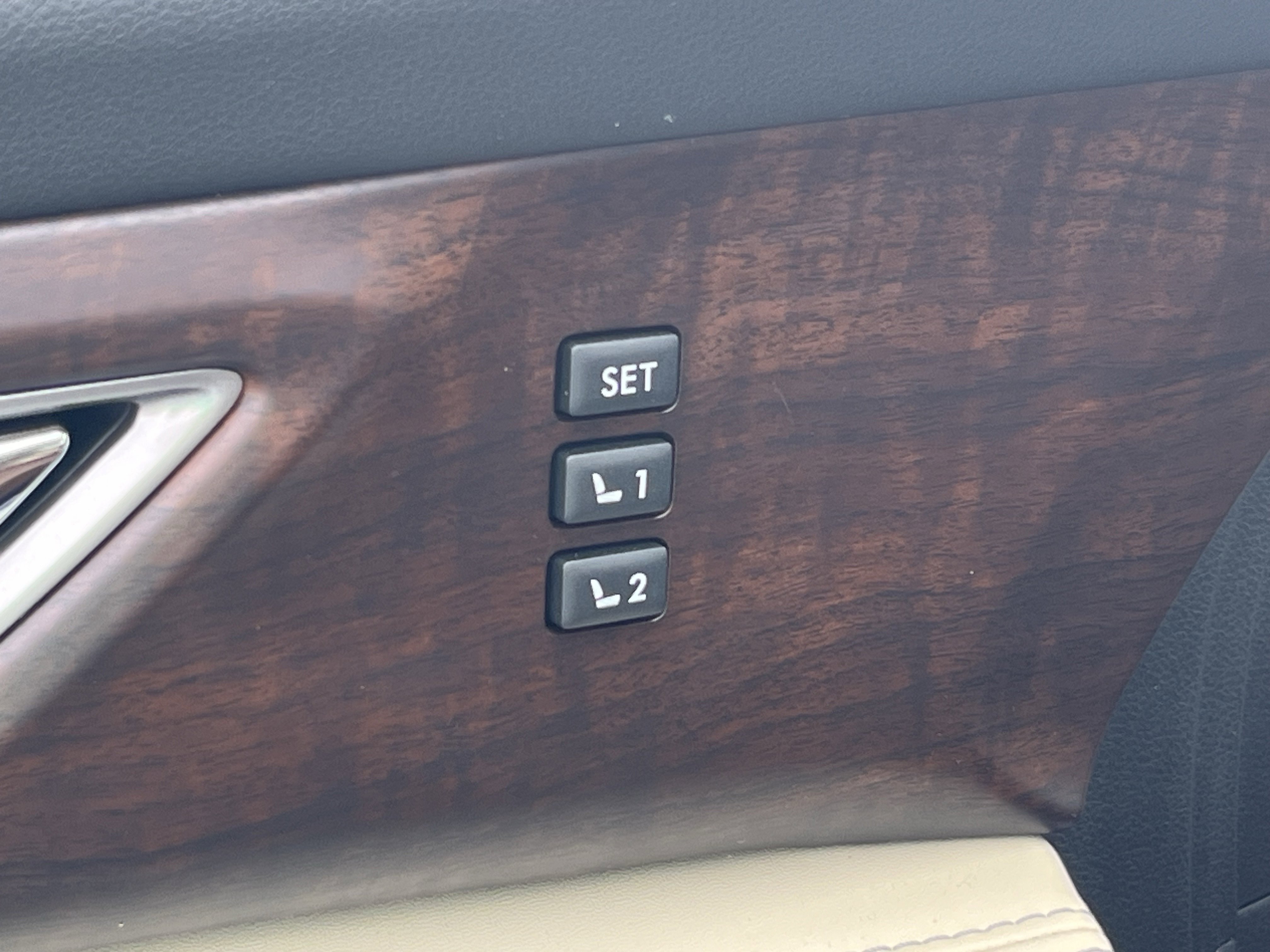 Used 2022 Subaru Ascent Touring w/ Popular Package #2A image 27
