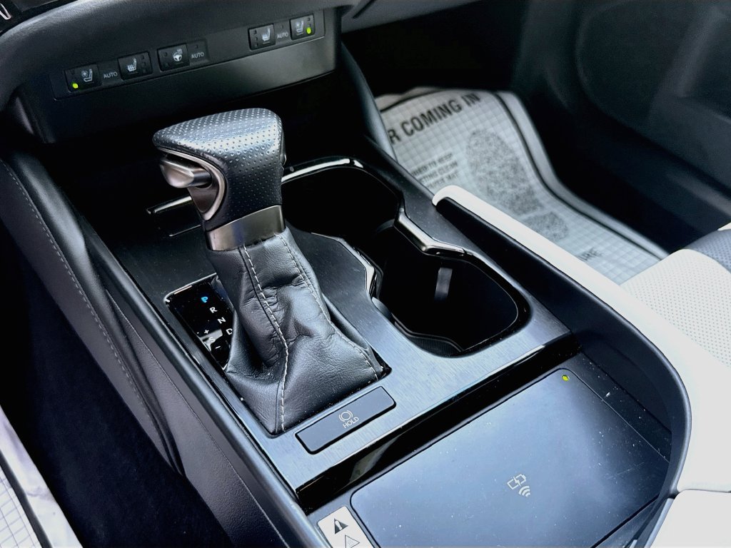 Used 2023 Lexus ES 350 F Sport w/ Accessory Package (Z1) FWD image 17