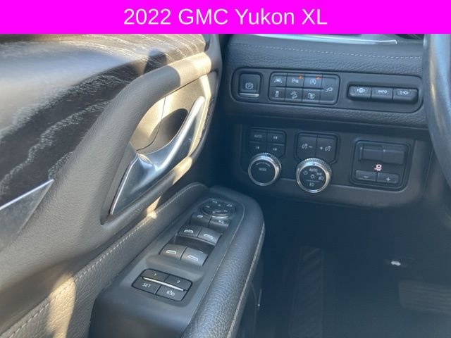 Used 2022 GMC Yukon XL Denali w/ Denali Premium Package image 29