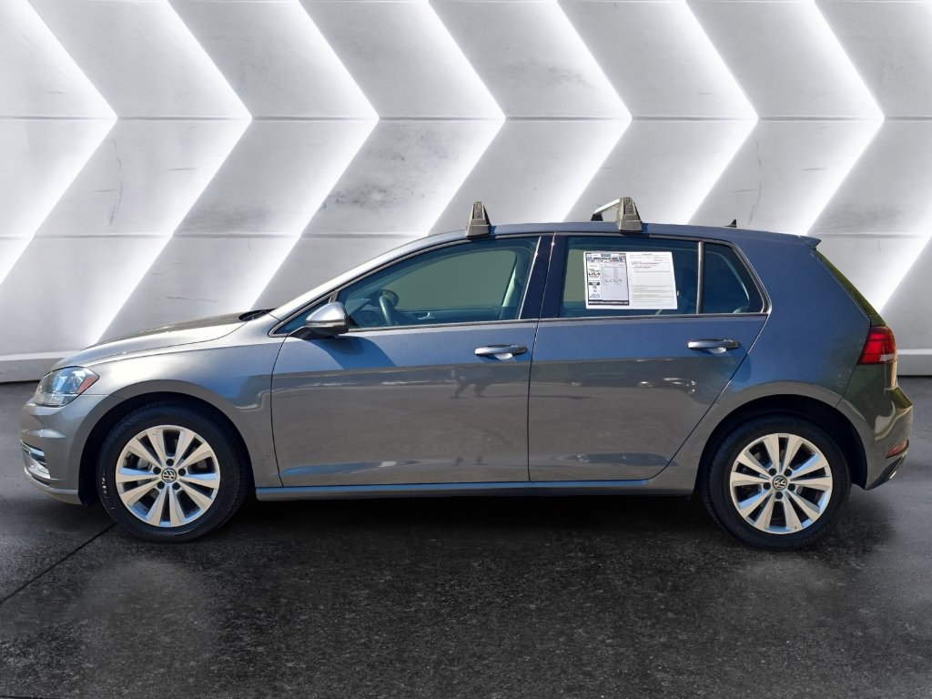 Used 2021 Volkswagen Golf 4-Door image 2