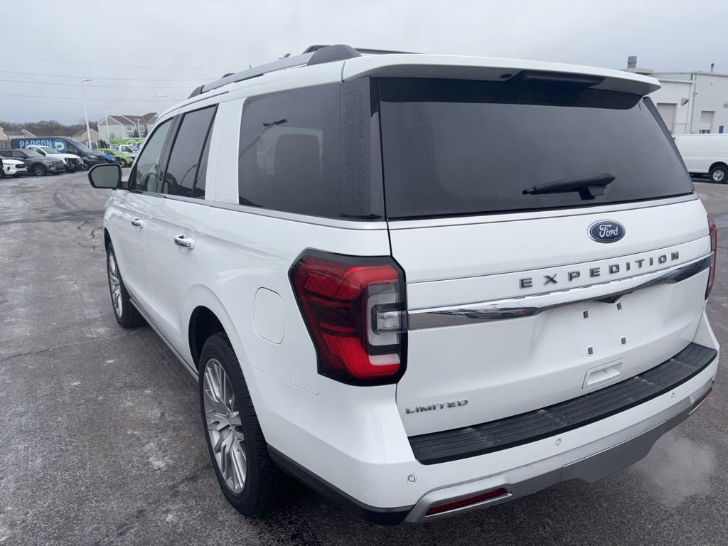 Used 2024 Ford Expedition Limited image 8
