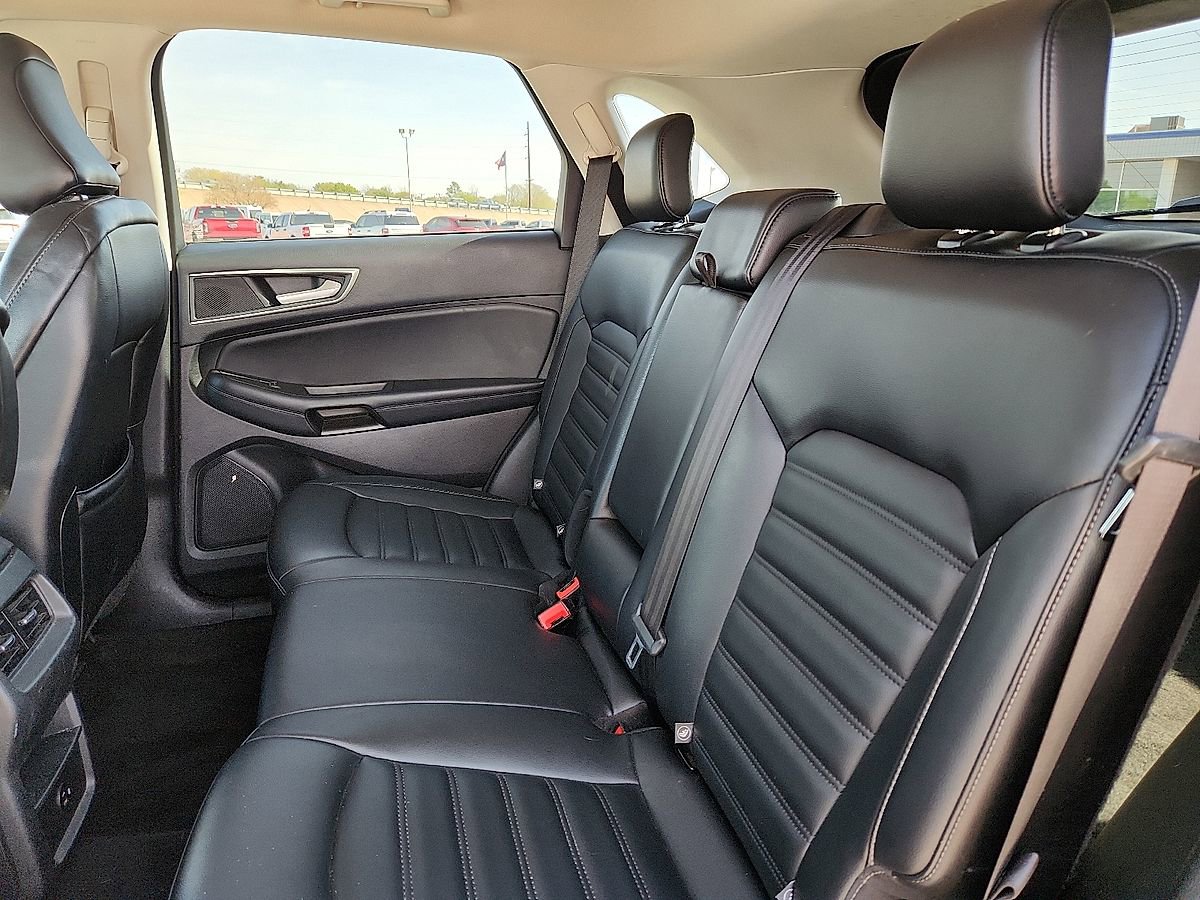 Used 2022 Ford Edge SEL AWD/4WD image 5