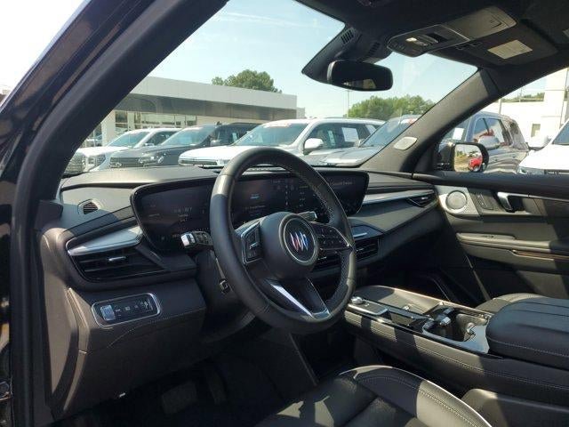 Used 2025 Buick Enclave Avenir FWD image 16