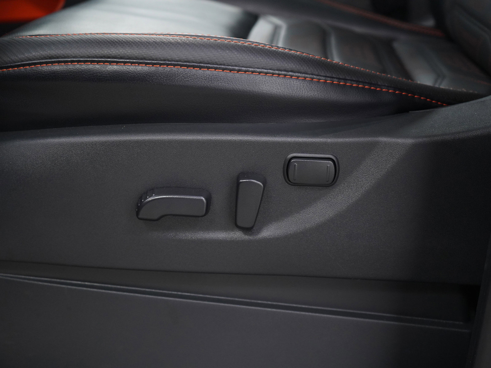 Used 2025 Nissan Frontier PRO-4X w/ Pro Premium Package image 27