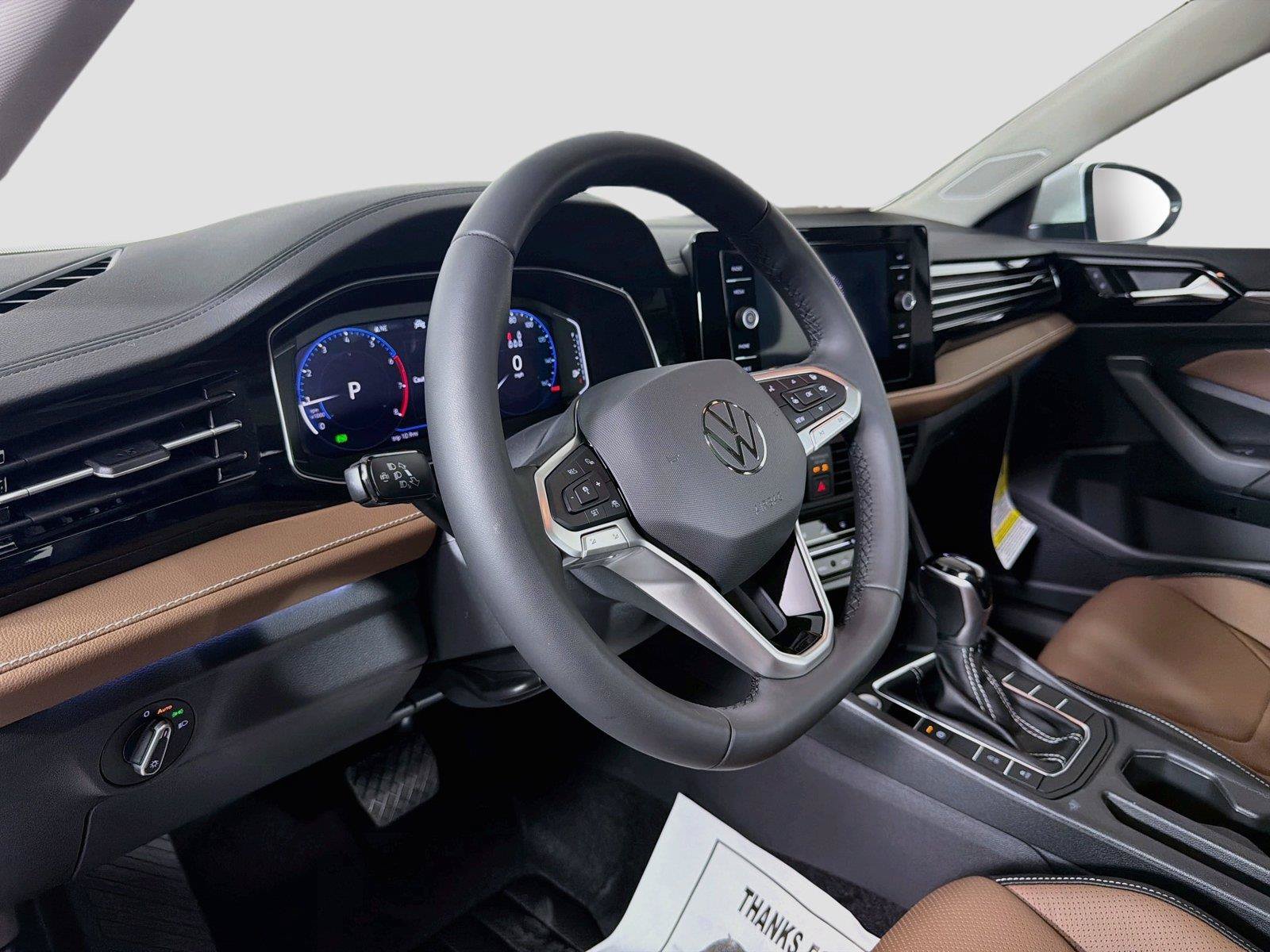 New 2027 Volkswagen Jetta SEL FWD image 9