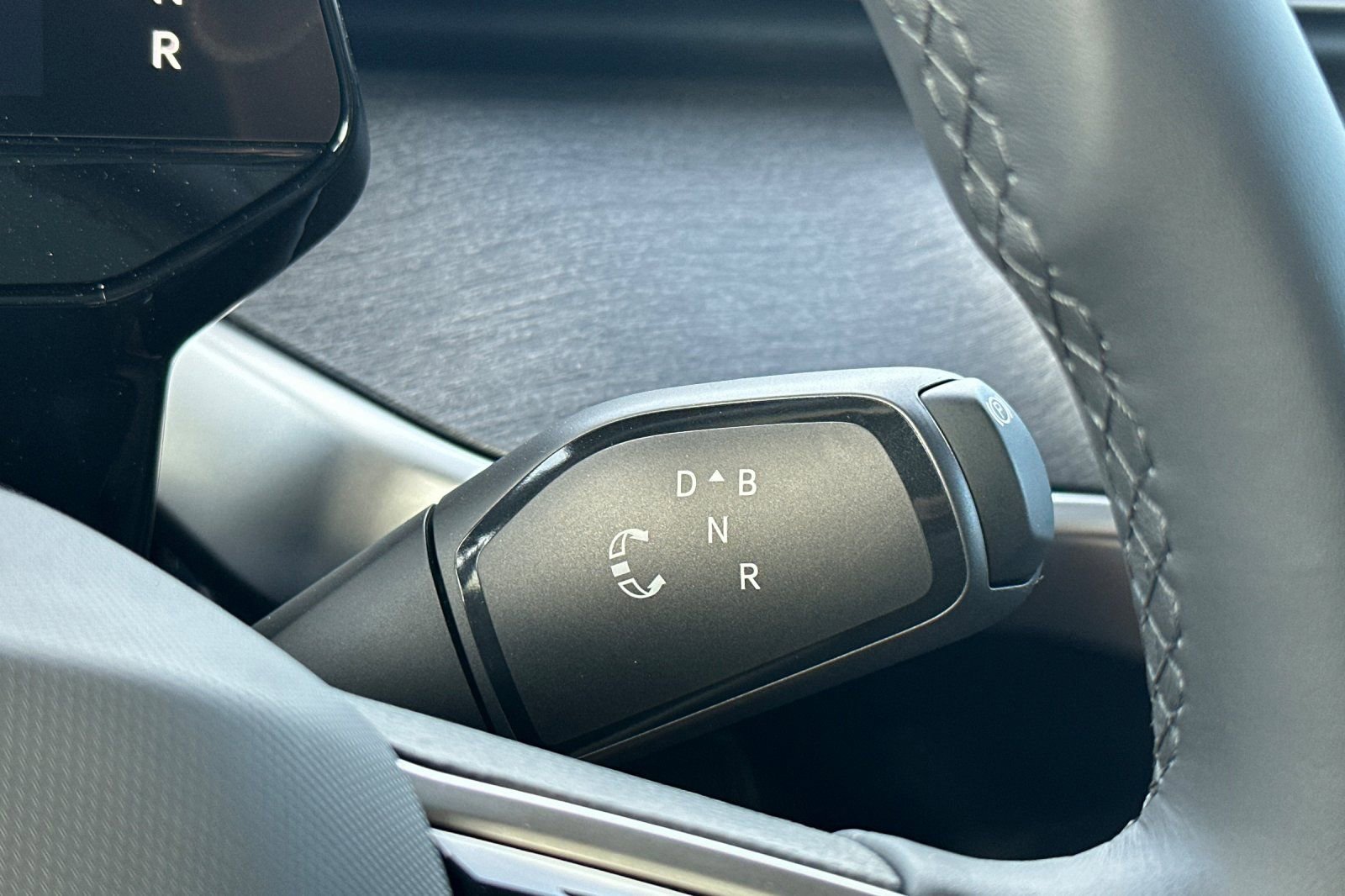 New 2025 Volkswagen ID. Buzz Pro S Plus image 22