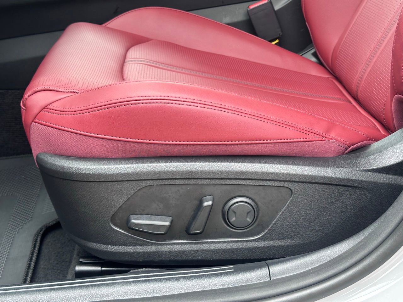 Used 2026 Kia K5 GT-Line w/ GT-Line Red Interior Package image 26