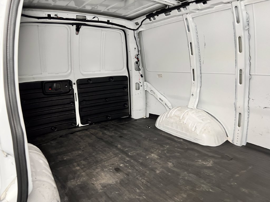 Used 2022 Chevrolet Express 2500 w/ Driver Convenience Package RWD image 22