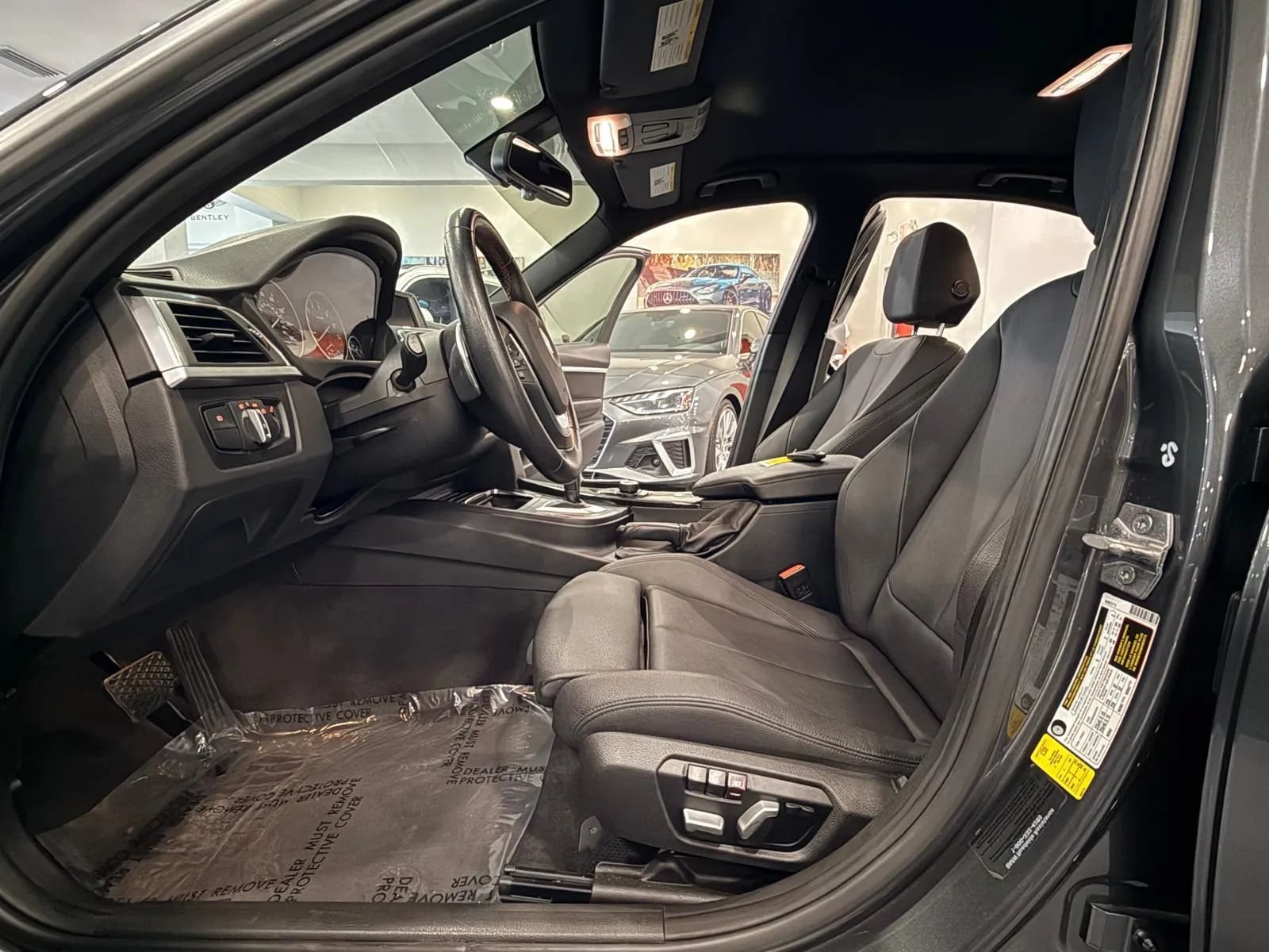 Used 2018 BMW 330i Sedan RWD image 14