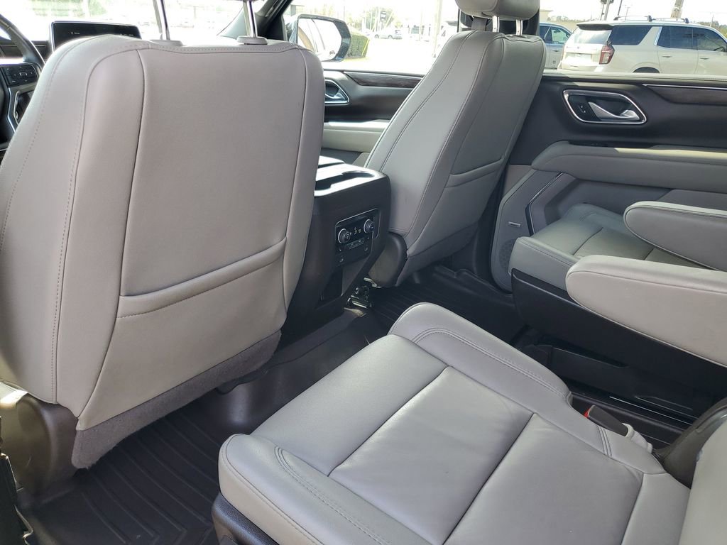 Used 2022 Chevrolet Tahoe Z71 w/ Luxury Package image 23