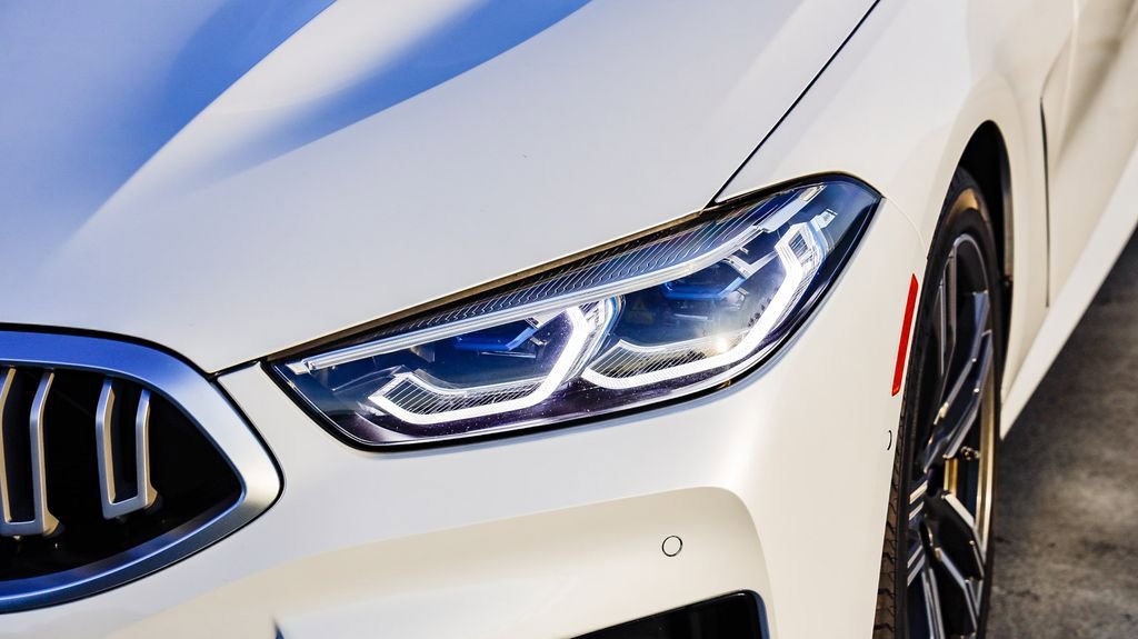 Used 2025 BMW 840i Convertible w/ Driving Assistance Package image 5