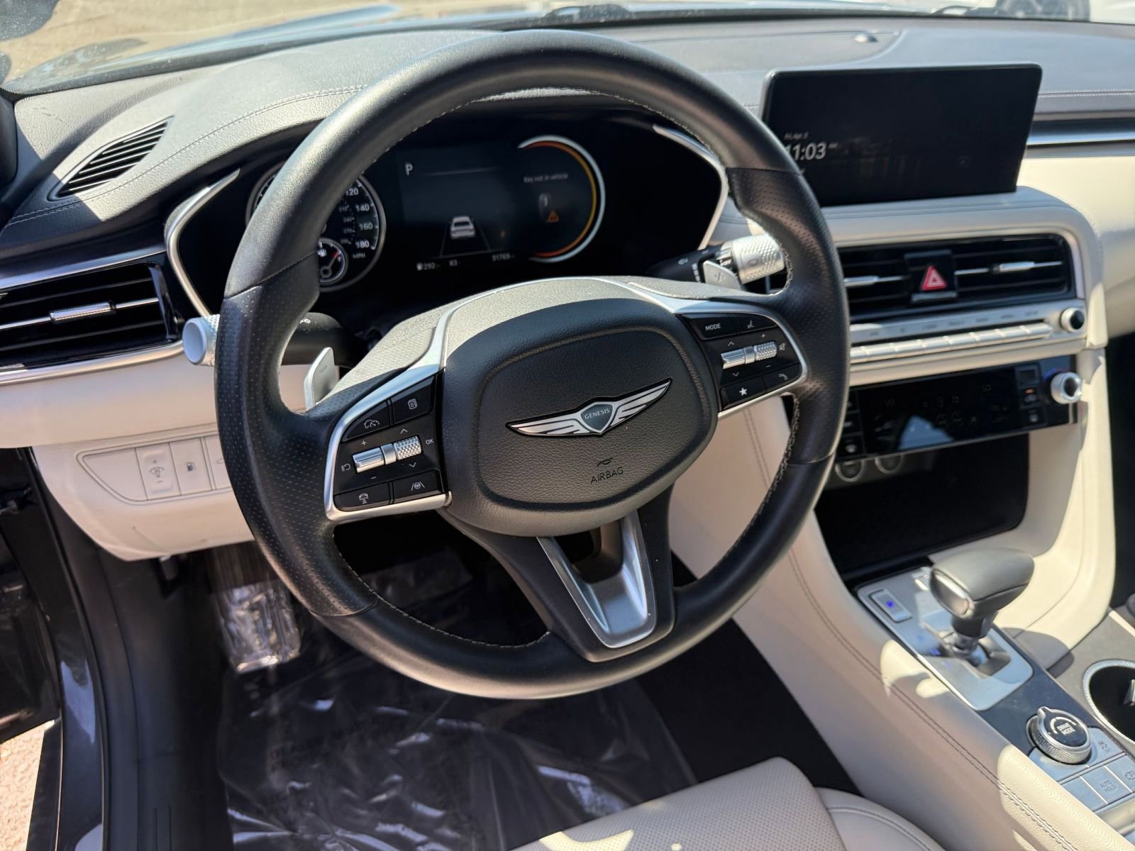 Used 2025 Genesis G70 2.5T image 28