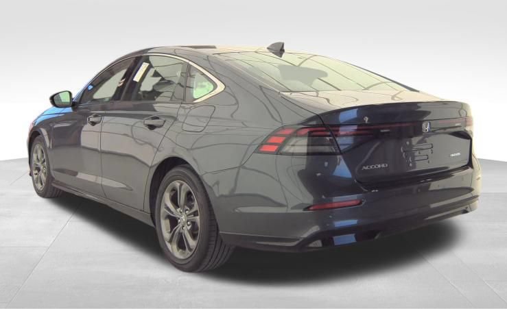 Used 2023 Honda Accord EX-L image 4