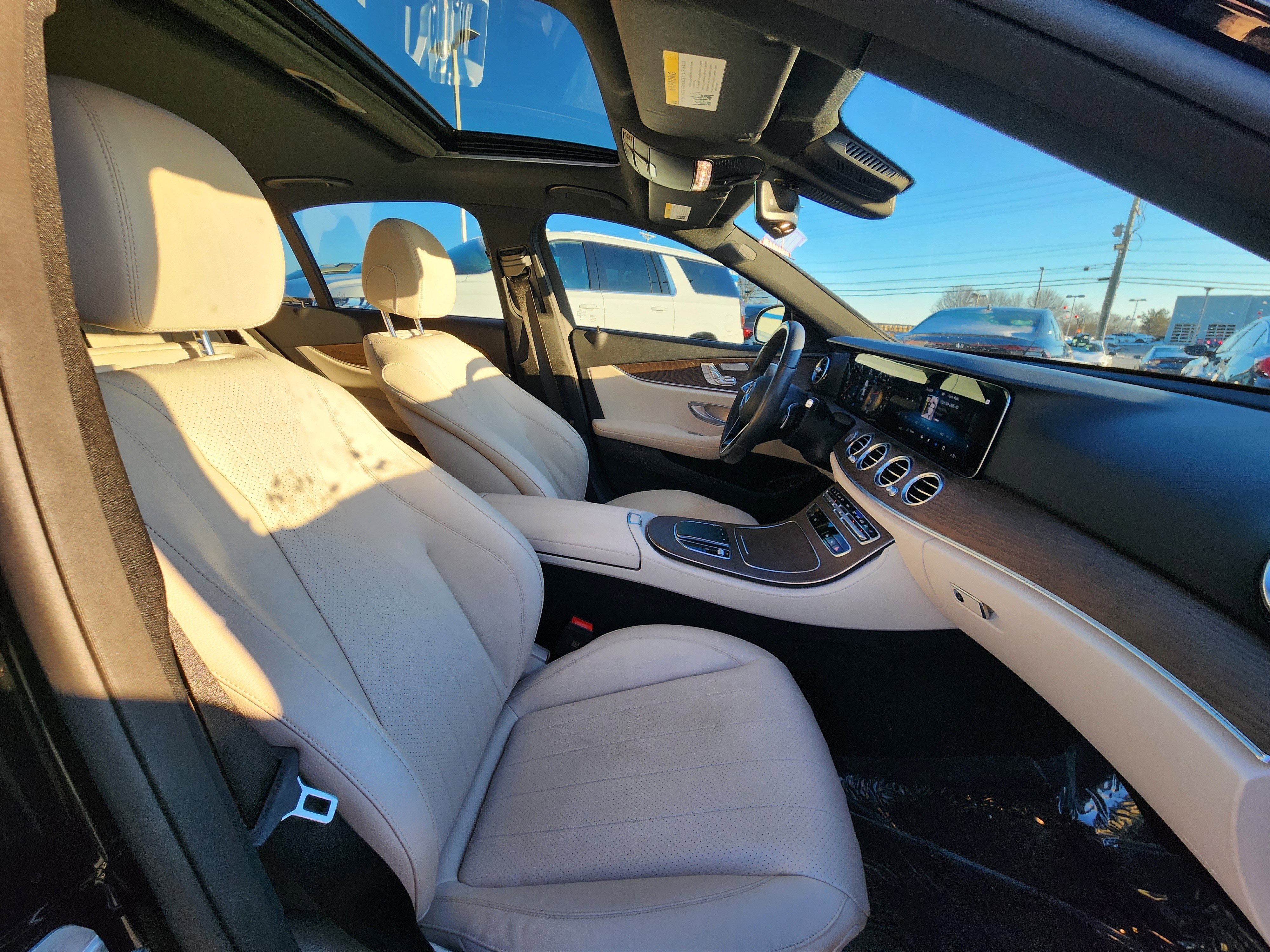 Used 2023 Mercedes-Benz E 350 Sedan image 11