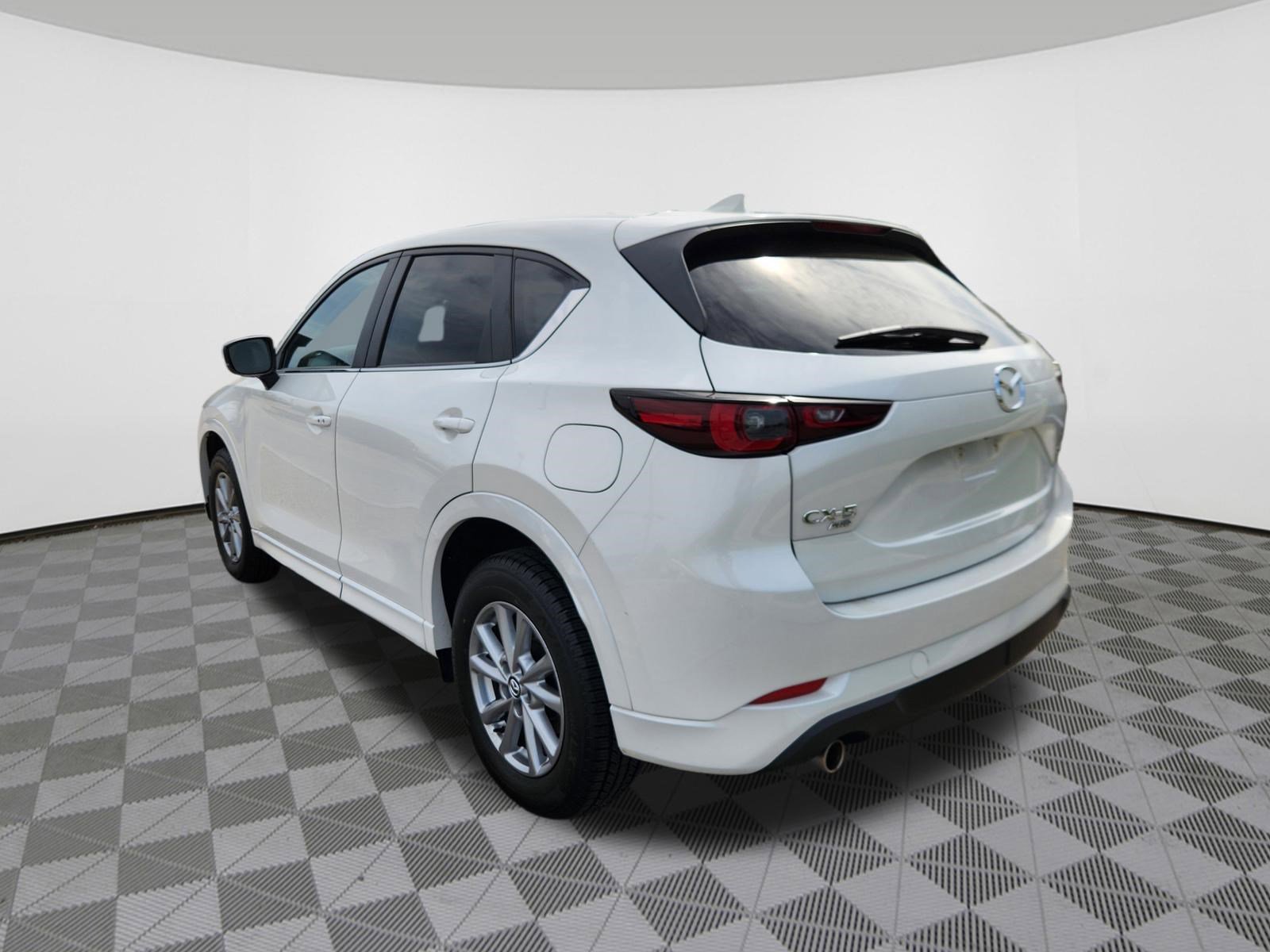 Certified 2024 MAZDA CX-5 AWD 2.5 S w/ Select Package image 3