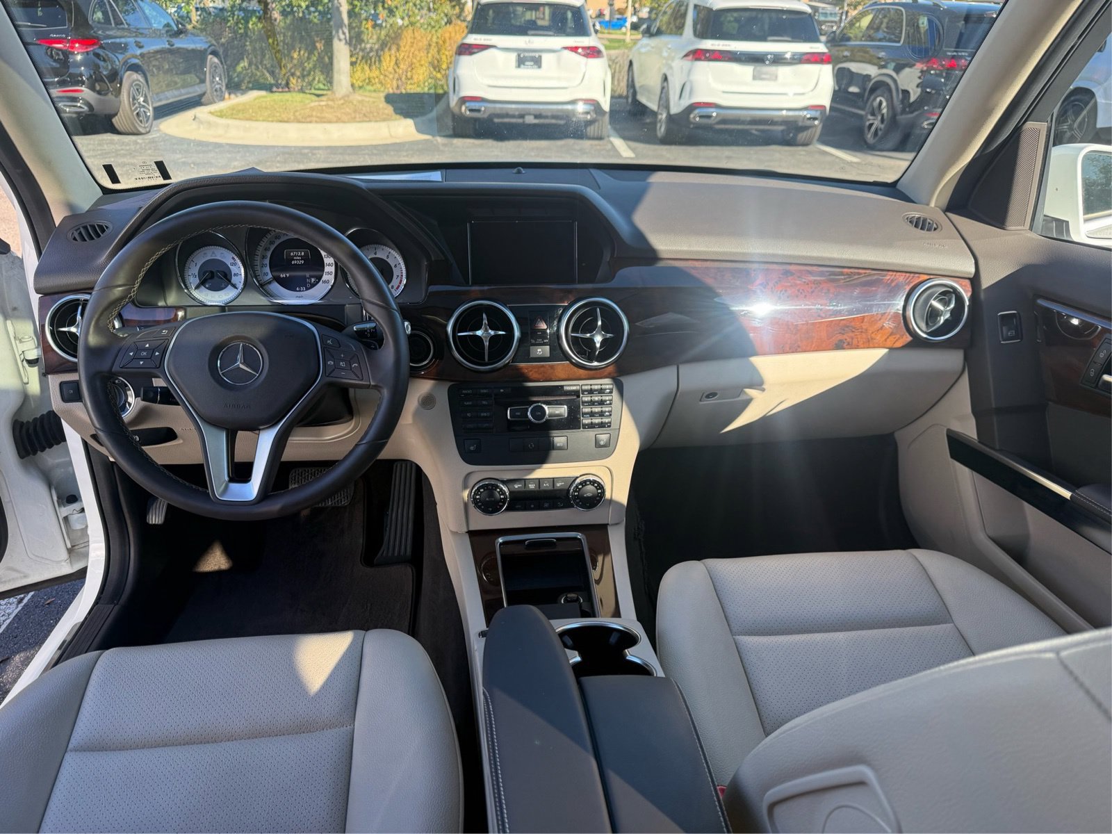 Used 2013 Mercedes-Benz GLK 350 4MATIC image 7