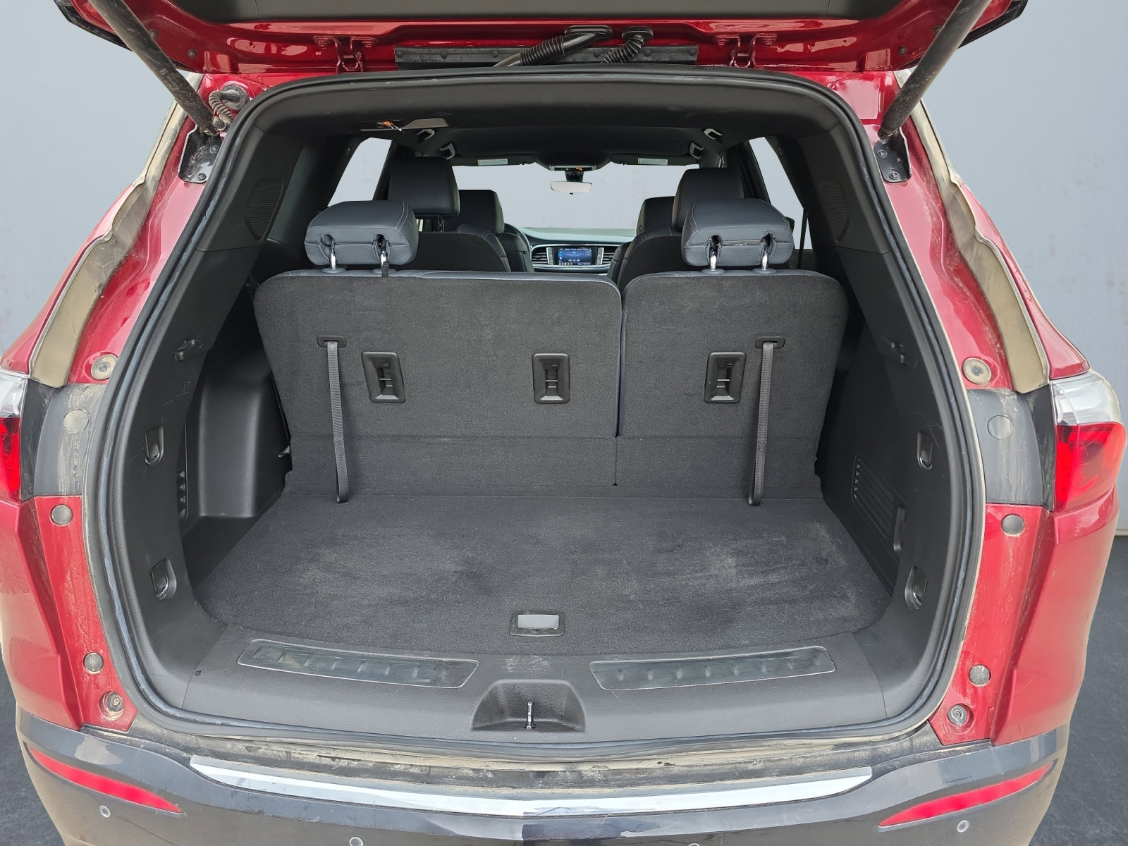 Used 2022 Buick Enclave Essence w/ Sport Touring Edition AWD/4WD image 15