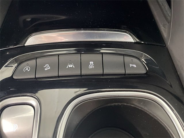 Certified 2023 Buick Envision Essence w/ Sport Touring Package image 31