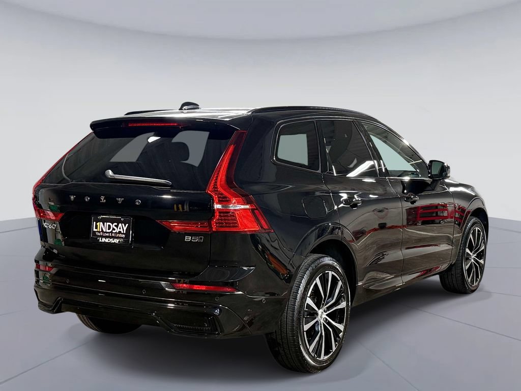 Used 2025 Volvo XC60 B5 Plus AWD/4WD image 10