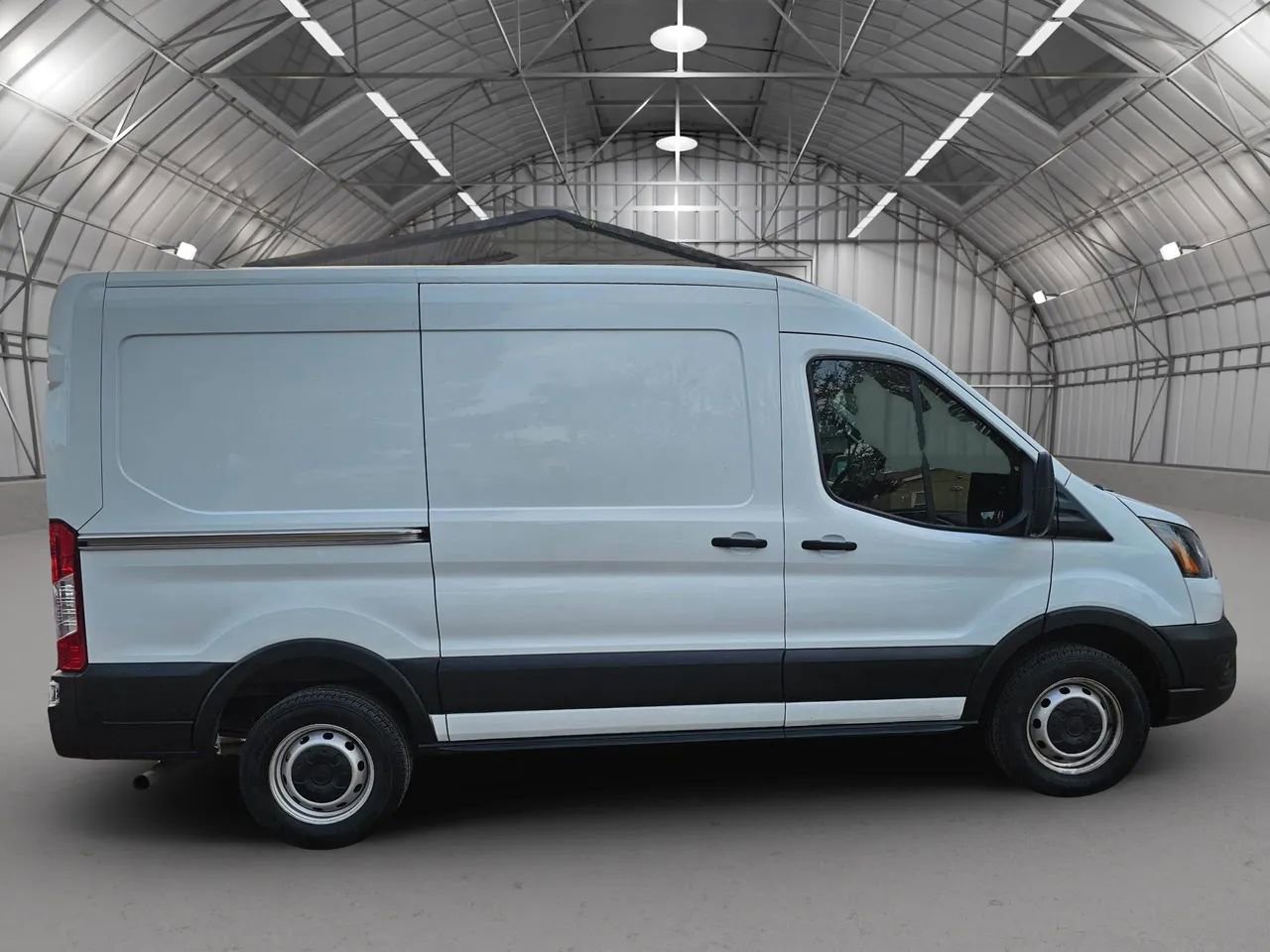 Used 2020 Ford Transit 250 Medium Roof image 6
