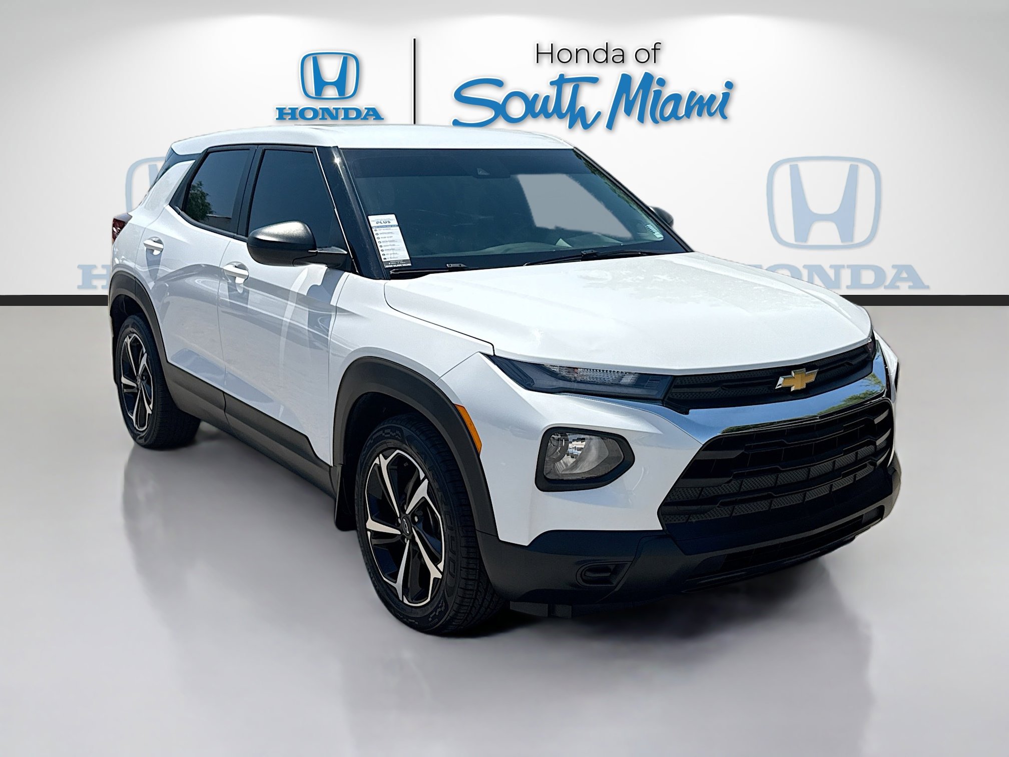 Used 2022 Chevrolet TrailBlazer LS FWD image 1