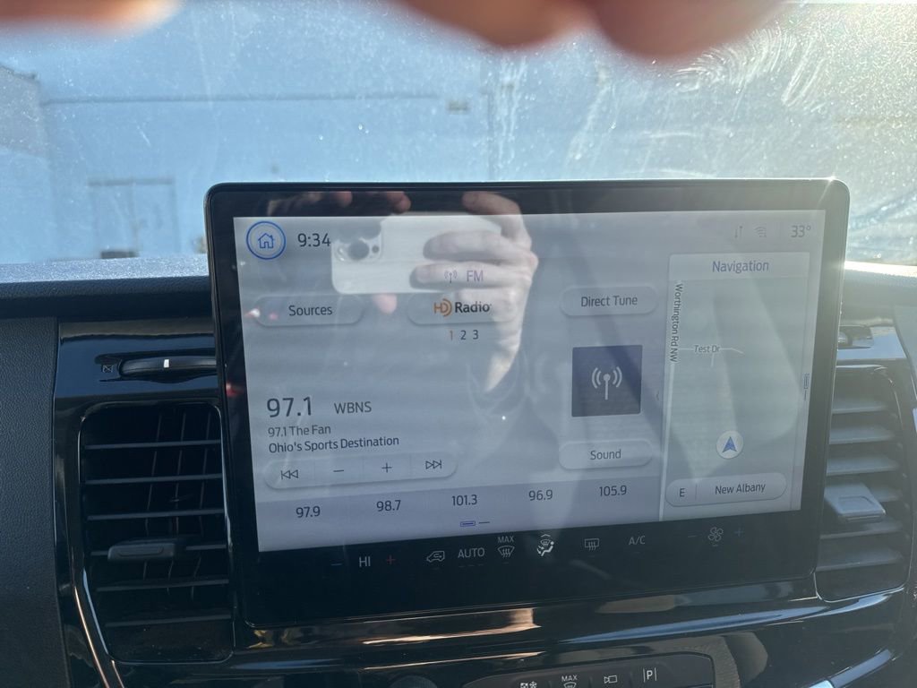 Used 2023 Ford Transit 350 XLT image 19