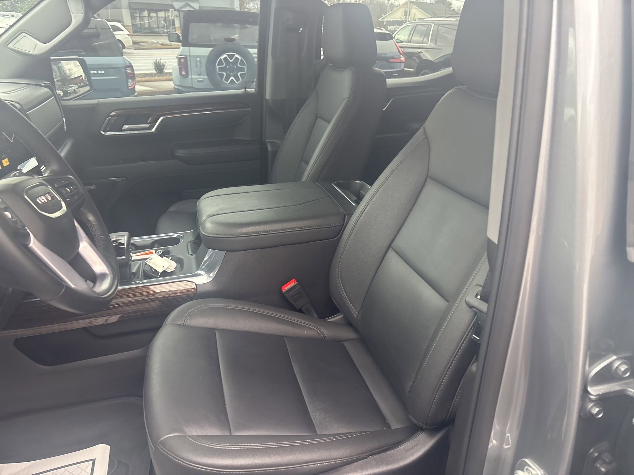 Used 2025 GMC Sierra 1500 Elevation w/ Elevation Premium Package image 25