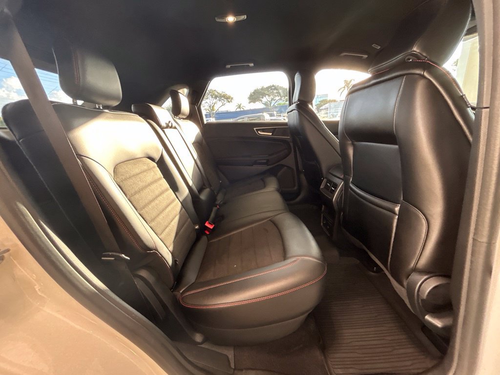 Used 2021 Ford Edge ST-Line FWD image 29