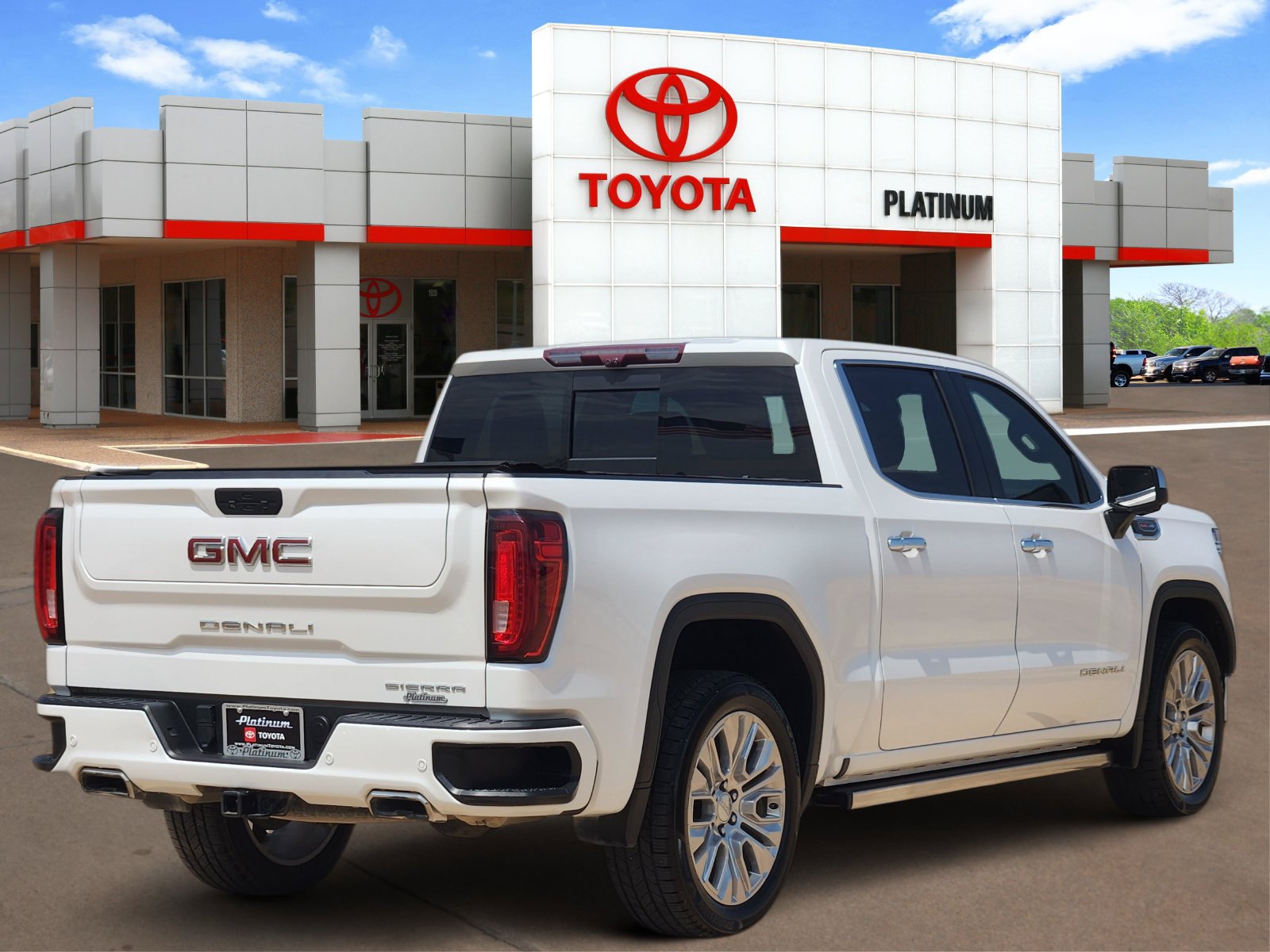 Used 2021 GMC Sierra 1500 Denali w/ Denali Ultimate Package AWD/4WD image 4