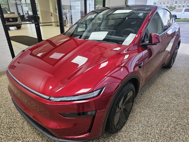 Used 2026 Tesla Model Y 2WD image 5