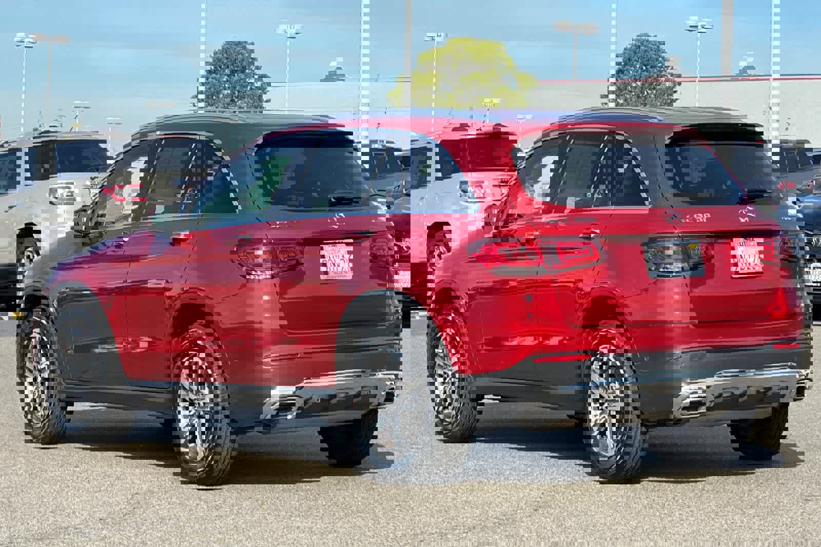 Used 2021 Mercedes-Benz GLC 300 4MATIC image 7