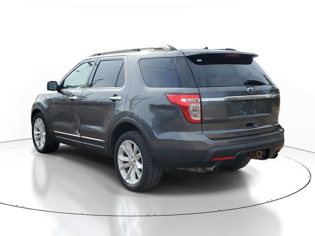 Used 2015 Ford Explorer XLT w/ Equipment Group 202B image 3