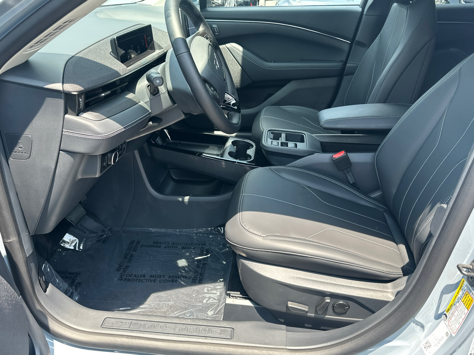 New 2026 Ford Mustang Mach-E Select w/ Comfort Package Lite RWD image 10