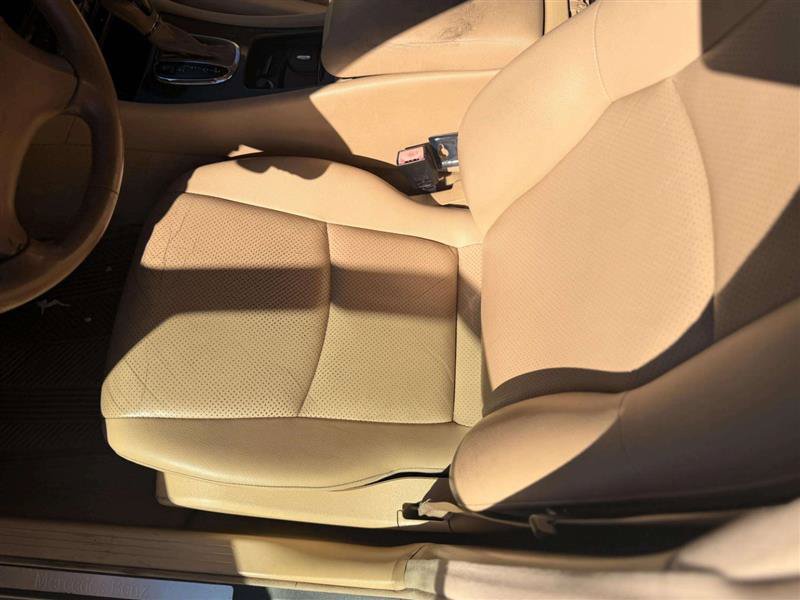 Used 2003 Mercedes-Benz C 240 Sedan w/ C2 Opt Pkg image 19