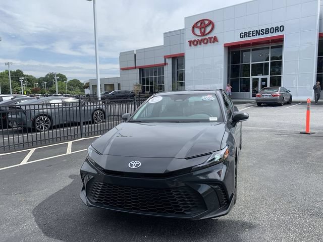 Used 2026 Toyota Camry SE w/ Convenience Package